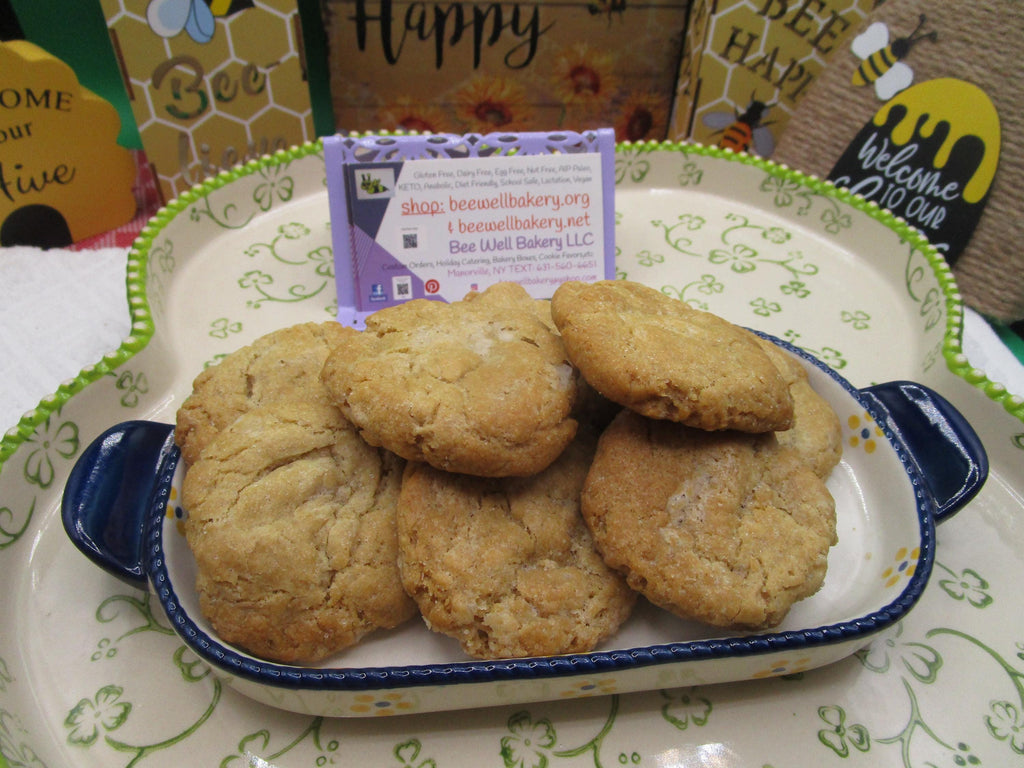 GF WHITE MACADAMIA NUT CHOCOLATE CHIP COOKIE / VEGAN