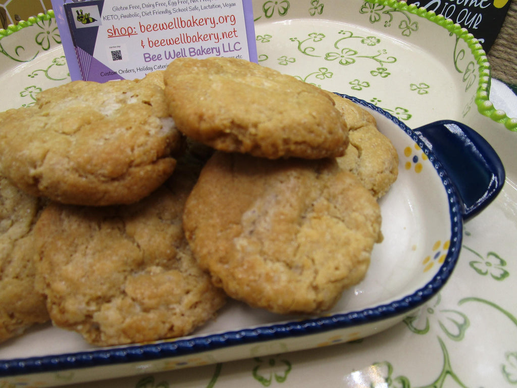 GF WHITE MACADAMIA NUT CHOCOLATE CHIP COOKIE / VEGAN