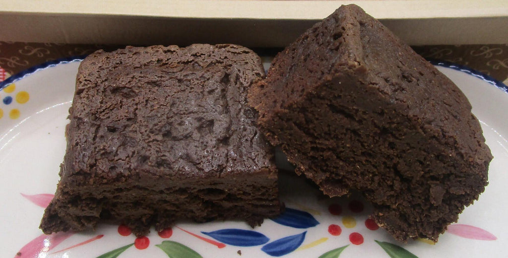 PALEO CAROB CAKE / VEGAN / GLUTEN-FREE