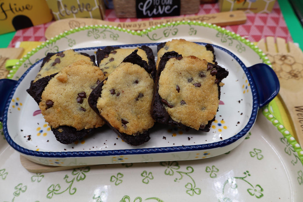 GLUTEN FREE BAKERY BOX SAMPLER / VEGAN