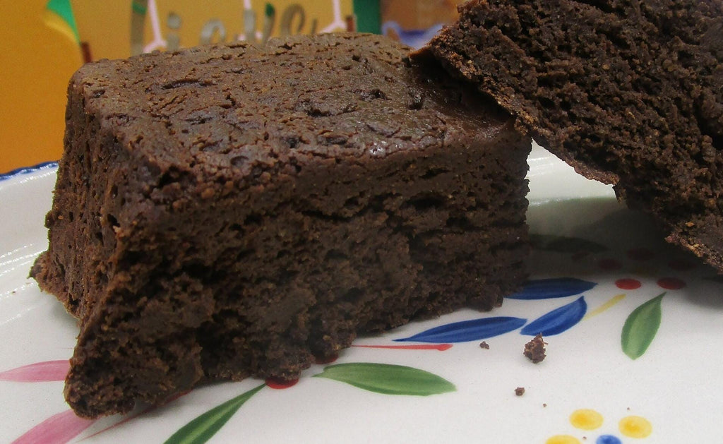 PALEO CAROB CAKE / VEGAN / GLUTEN-FREE